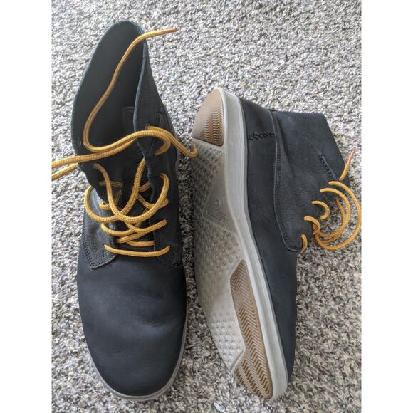 UGG Lamont Gray Nubuck Leather Laced Chukka Boots Mens Size 13 Good Condition main image 4